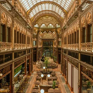 ***** Hotel Parisi Udvar Budapest, Part Of Hyatt Ungarn